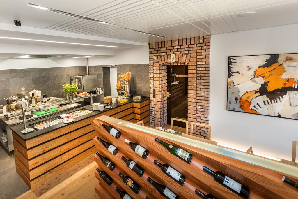 Hotel Talblick ザールバッハ・ヒンターグレム エクステリア 写真